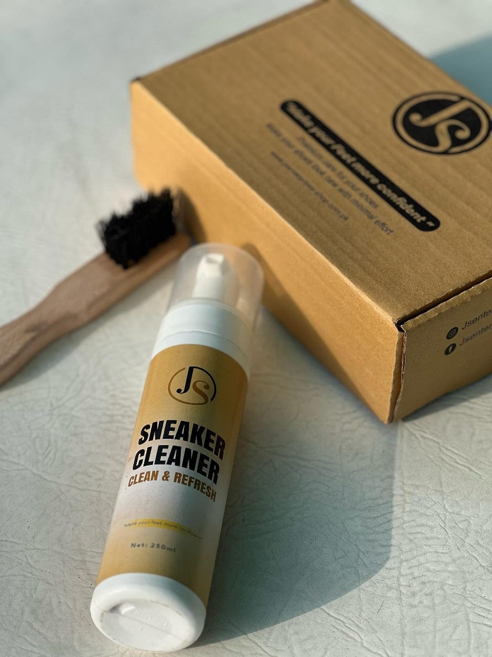 JS Sneaker Cleaner, Last