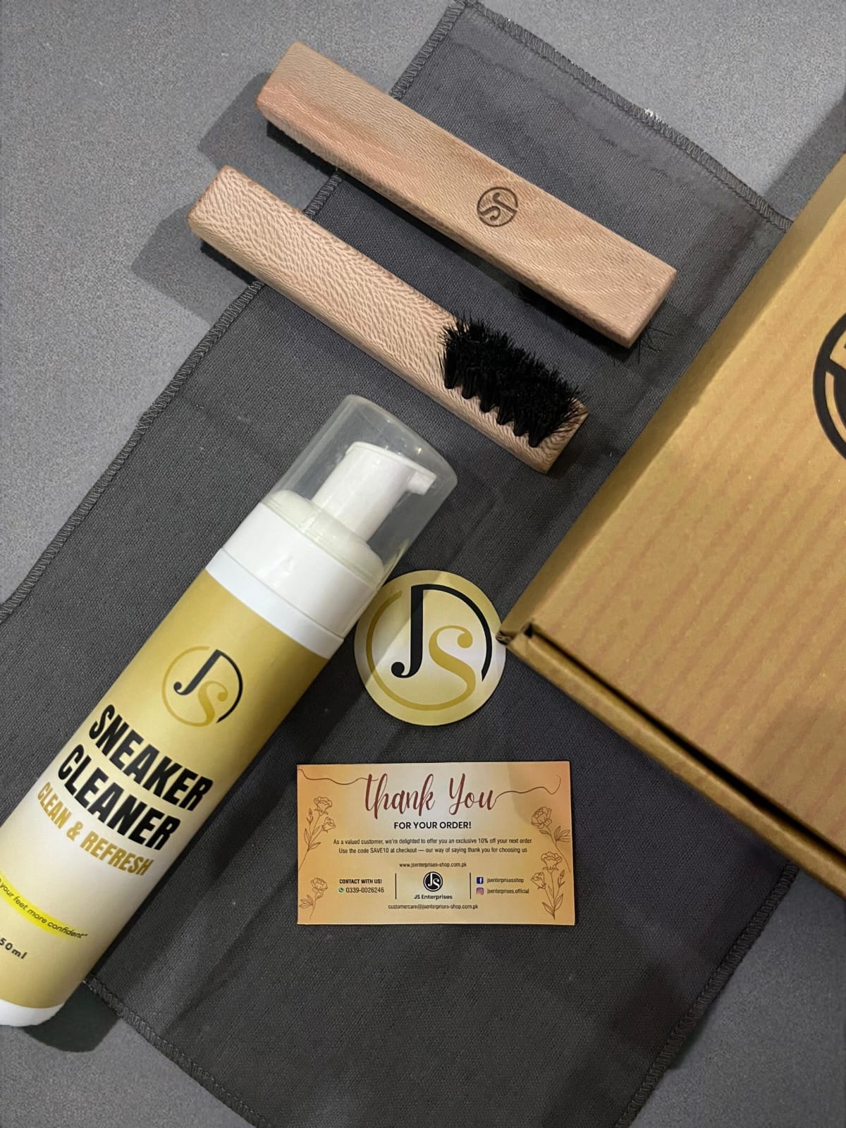 Sneaker Cleaner, Mid